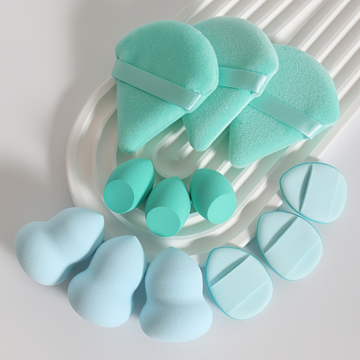 12pcs All-Purpose Makeup Sponge Set, Consisting of 3 Loose Powder Puffs, 3 Mini Air Cushion Puffs, 3 Makeup Sponges And 3 Mini Makeup Sponges. Foundation Blending Beauty Sponge, Liquid, Cream And Powder Flawless, Latex-Free W