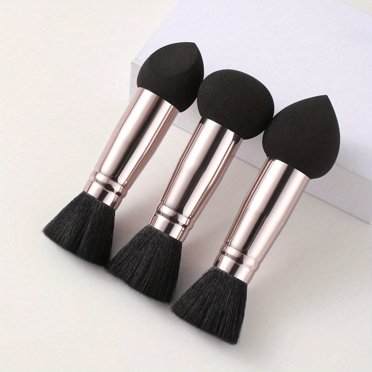 1/3pcs Soft Foundation Blending Face Brushes with Two Heads, Professional Fluffy Blusher Brush and Makeup Sponge for Women Beauty, Purple