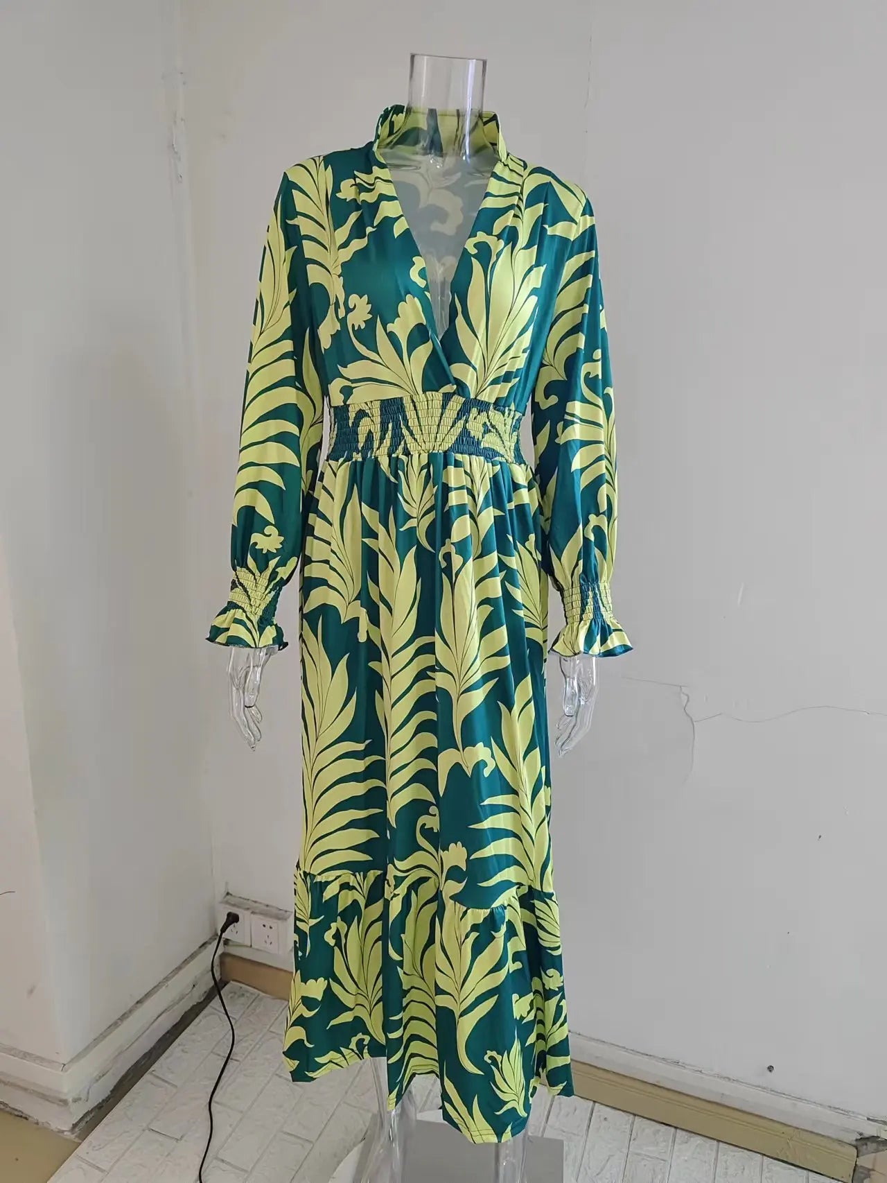 Europe And America Cross Border Autumn/Winter New Long Dress with Waist Pullover And Bohemian Print Long Sleeve Large Swing